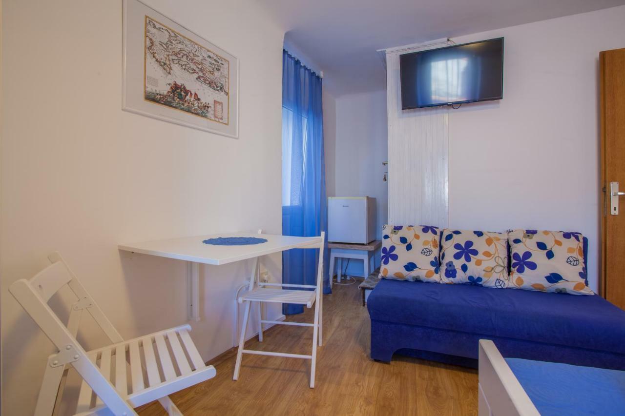 Room M Cres Exterior foto